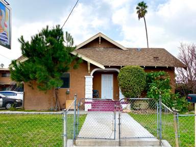 Main picture of 4707 S Figueroa St