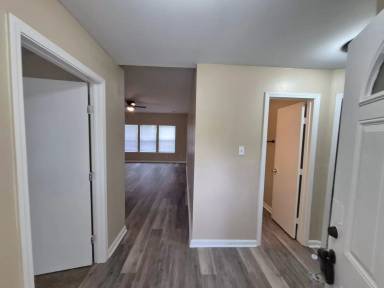 Main picture of 8806 Slumber Ln
