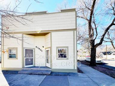 Main picture of 1431 W Kiowa St