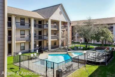 Main picture of Eagles Landing Condominiums