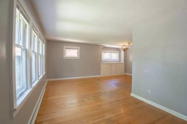 Main picture of 523 E Henry Clay St
