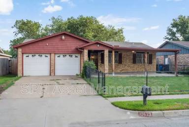 Main picture of 10623 E 33rd Pl