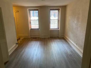 Main picture of 1912 N Bissell St