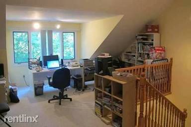Main picture of 50 Undine Rd