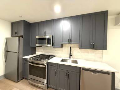 Main picture of 327 S 16th St
