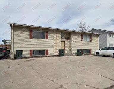 Main picture of 512 Vivian St