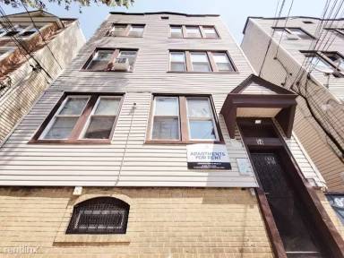 Main picture of 81 Woodlawn Ave
