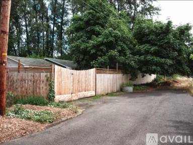 Main picture of 1201 Maxwell Rd