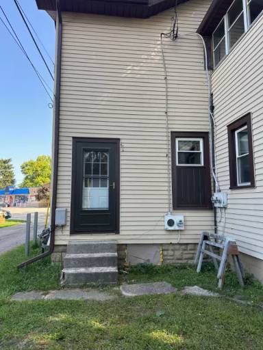 Main picture of 339 W North St