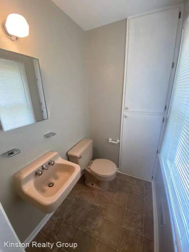Main picture of 2200 Linden Ave