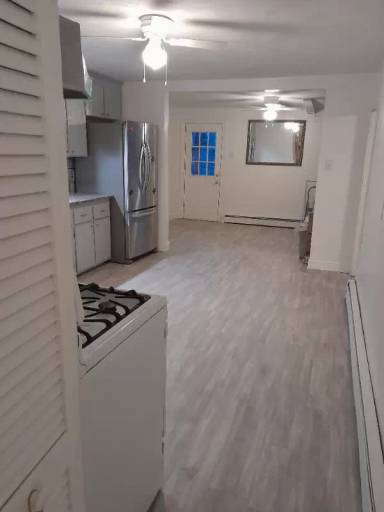 Main picture of 206 Paris St