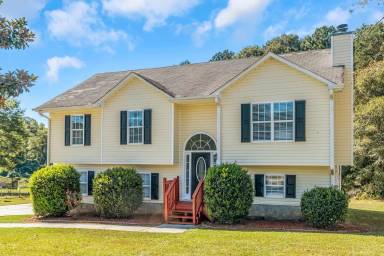 Main picture of 122 Pine Needle Trl