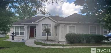 Main picture of 9111 Spindletree Way