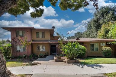 Main picture of 1721 Oxley St