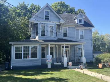 Main picture of 206 Cedarcroft Ave
