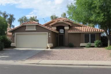 Main picture of 6924 E Lakeview Ave