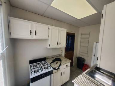 Main picture of 231 W Liberty St
