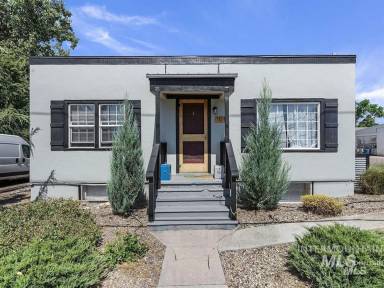 Main picture of 1015 N 27th St