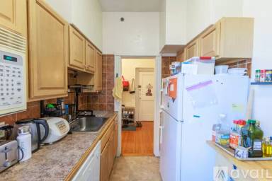Main picture of 1477 Beacon St