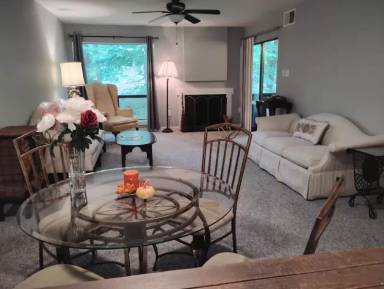 Main picture of 10136 Iron Mill Rd