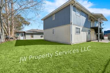 Main picture of 204 Wilker Neal Ave