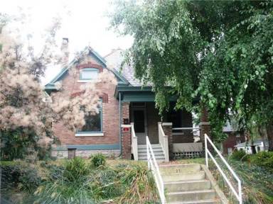 Main picture of 198 E Norwich Ave - B