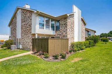 Main picture of 2805 Meadow Park Dr