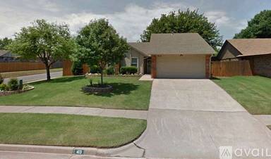 Main picture of 413 Country Side Trl