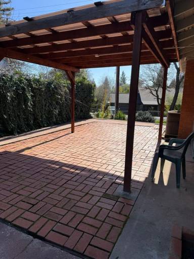 Main picture of 397 Huntley Ave