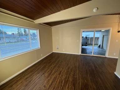 Main picture of 635 Taylor Ave