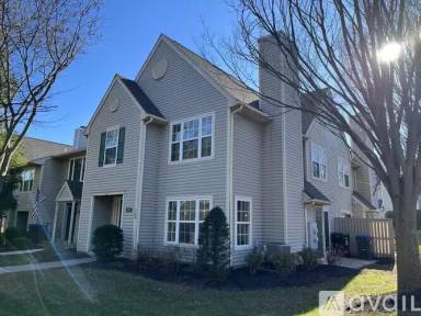 Main picture of 744 Gilbert Pl