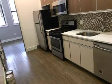 Main picture of 140 Ralph Ave