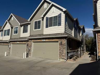 Main picture of 8965 E Phillips Dr