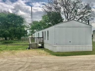 Main picture of 1608 State Highway 75 N