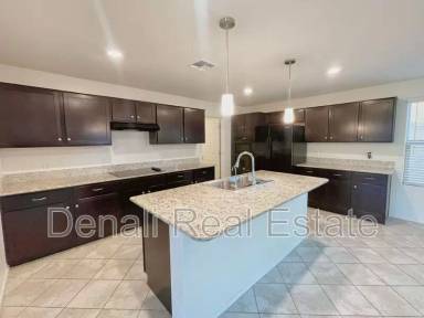 Main picture of 40623 W Nicole Ct