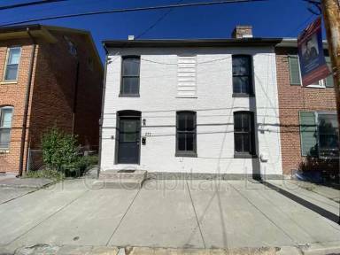Main picture of 277 S 2nd St