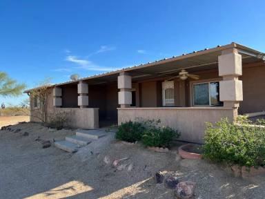 Main picture of 16511 W Dale Ln