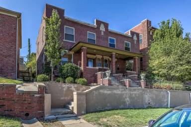 Main picture of 3001 Harney St
