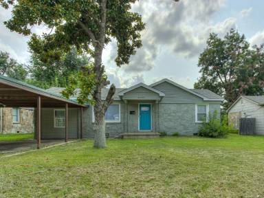 Main picture of 4132 N Libby Ave