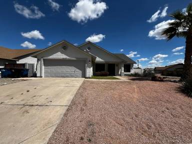 Main picture of 1037 S Buchanan St