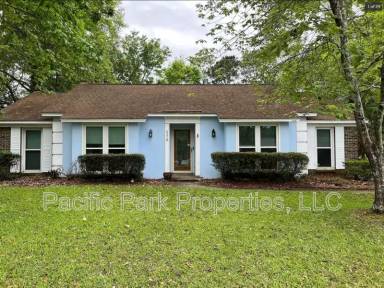 Main picture of 6218 Woody Ln