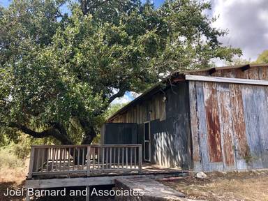 Main picture of 2115 Ranch Road 12