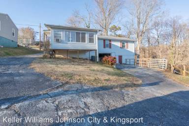 Main picture of 3441 Cardinal St