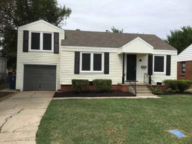Main picture of 311 E Ercoupe Dr