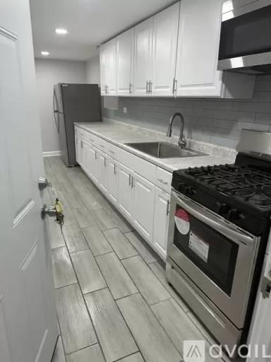 Main picture of 4006 W Adams St