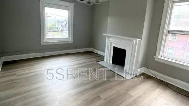 Main picture of 2201 Burnet Ave