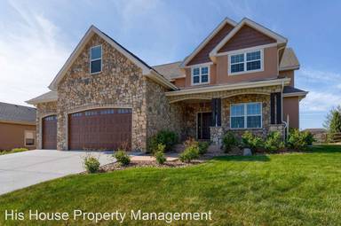 Main picture of 8453 Cherry Blossom Dr