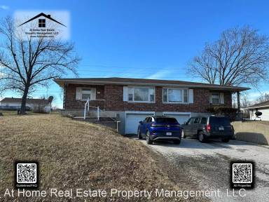 Main picture of 909 Castlewood Ave