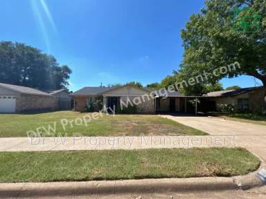 Main picture of 1011 Fayette Dr