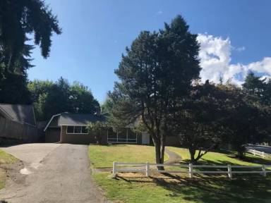 Main picture of 2821 107th Ave NE